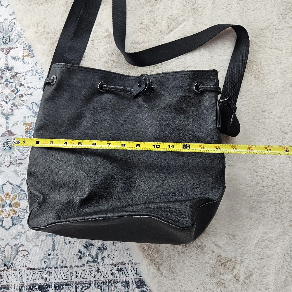 Lululemon Black Bucket Bag